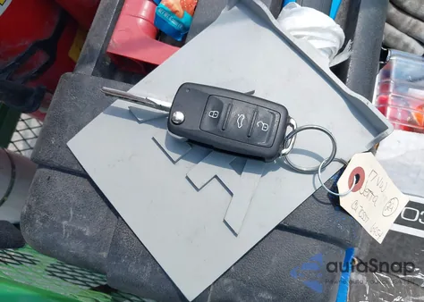 2017 Volkswagen Jetta 1.4T S z USA, uszkodzony, nr VIN 3VW2B7AJ0HM296954